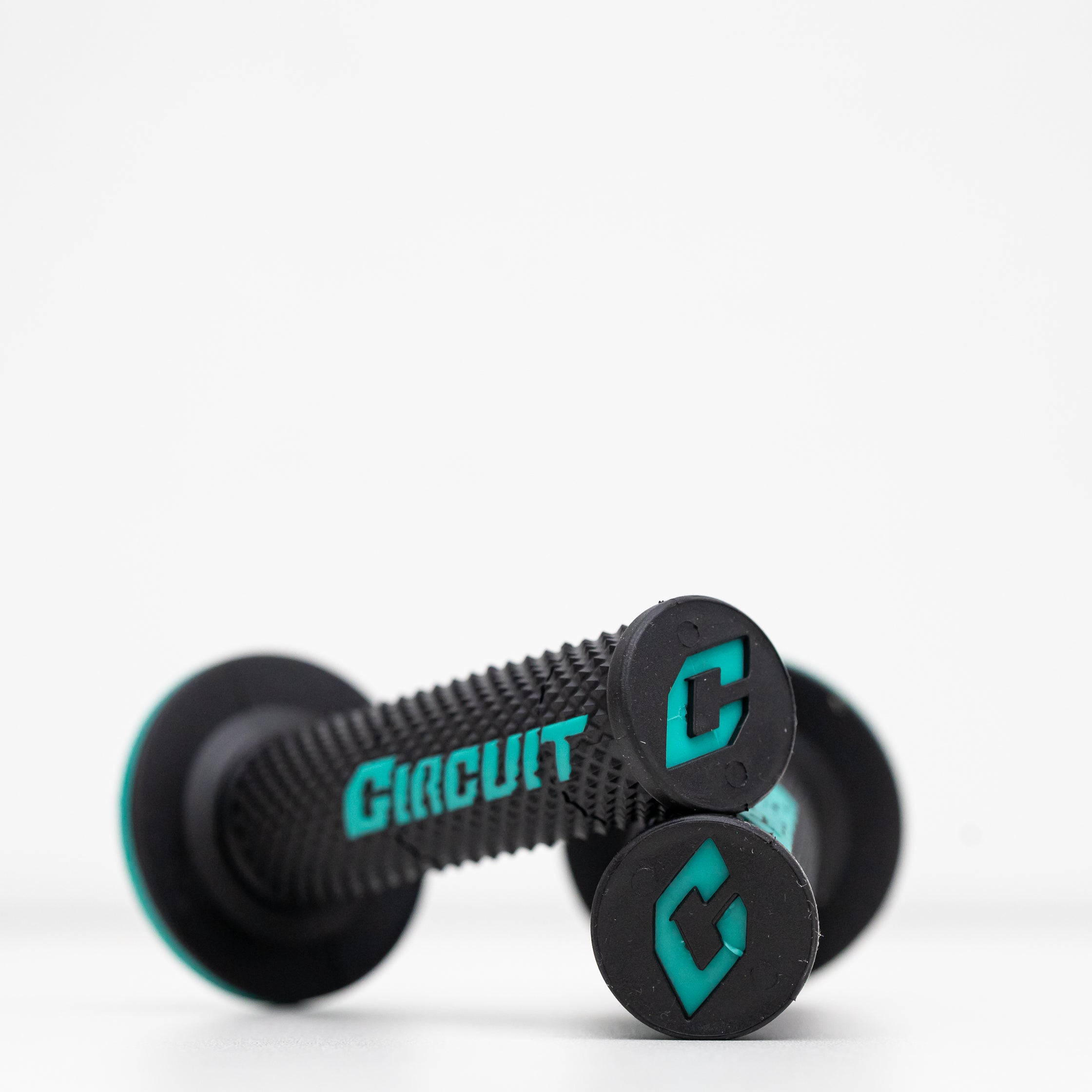 Circuit V Handgrips