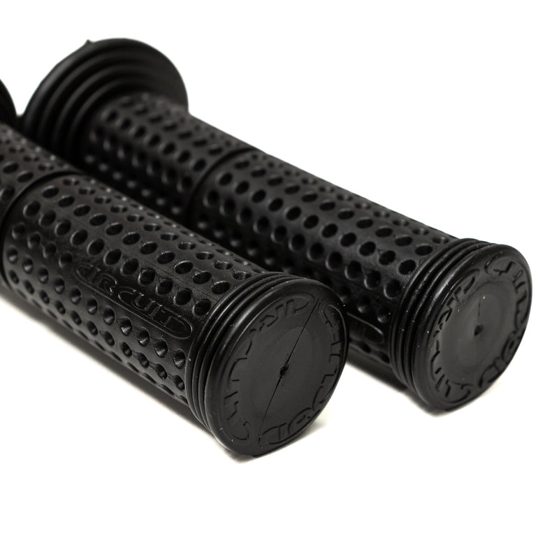 Revolution II handlebar grips (closed-end)
